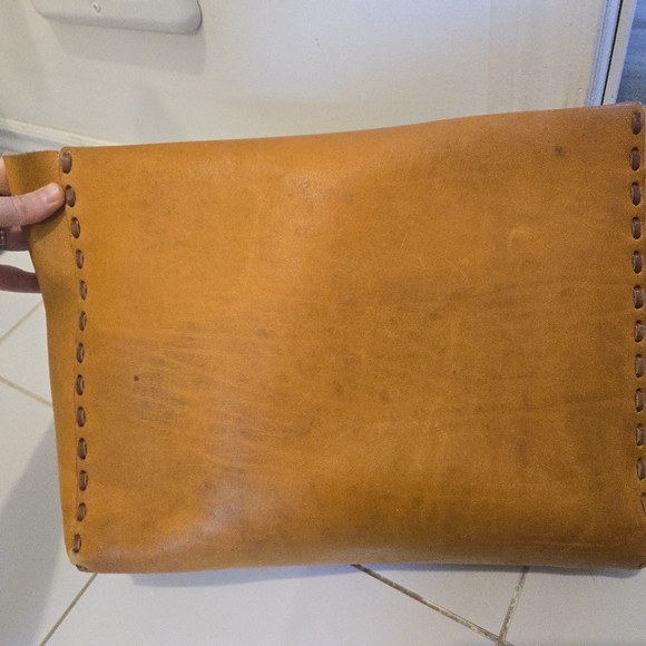 Leather bag - Picture 3 of 11